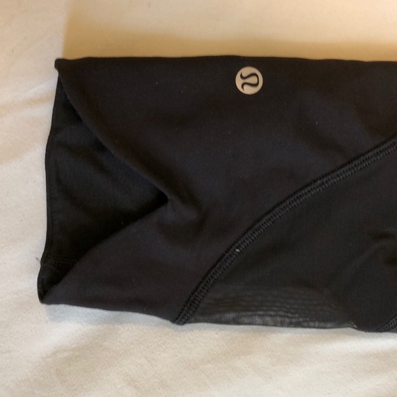 Cropped Black Lululemon Leggings - Picture 3 of 5